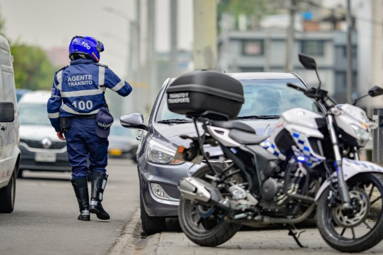 Las 10 multas de Moto Más Comunes en Colombia