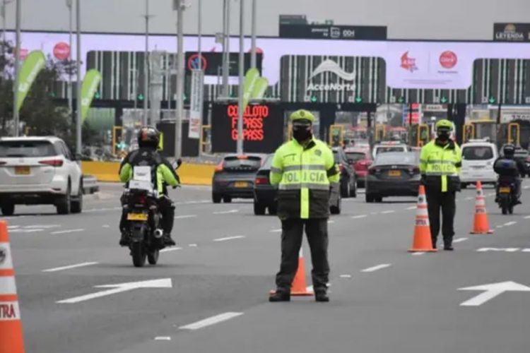 Consejos para evitar infracciones comunes durante los viajes por carretera