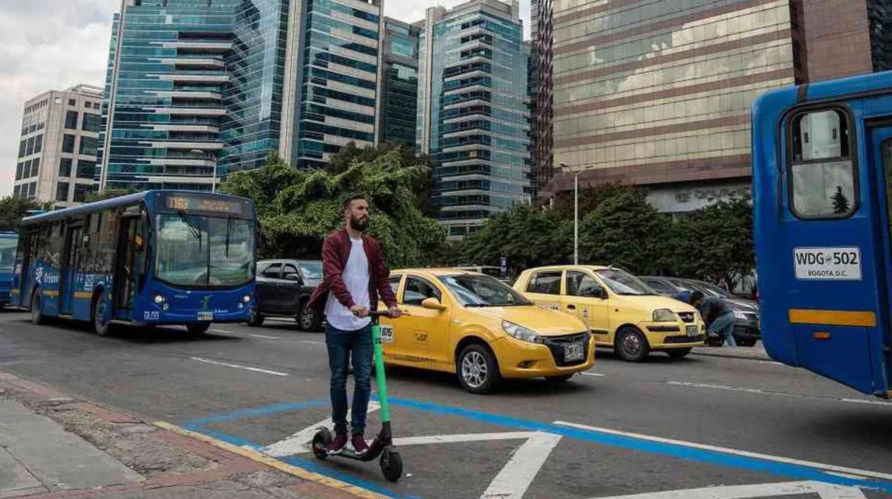 ¿Qué dice la ley sobre los vehículos de movilidad personal como patinetas eléctricas?
